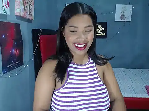 Yauxa_hot12 live cam on StripChat