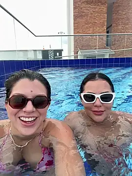 emperatriz_reyes live sex cam