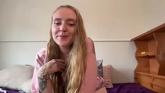 Pattyworld69 live sex cam