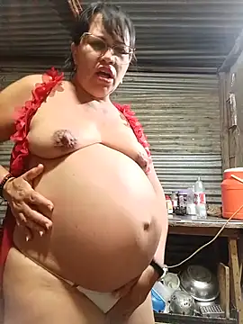Dirty_Pregnant_Mommy