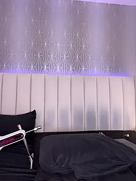 Mia-Medina live sex cam