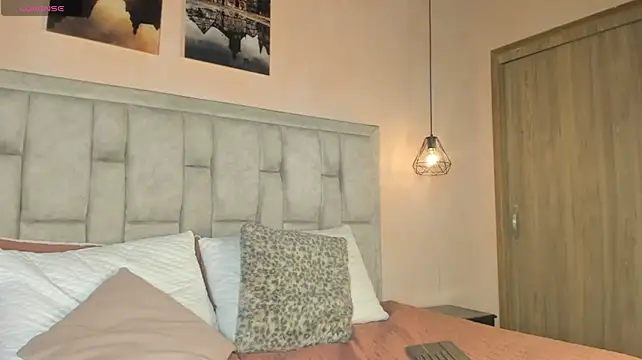 Kairoxxx_ live sex cam