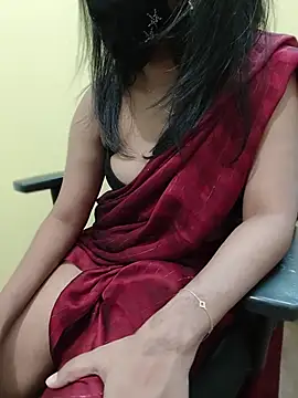 sana_honey live cam on StripChat