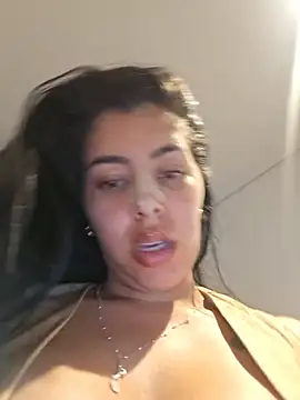 Luianna live sex cam
