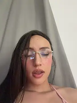 Im_lauritaa live sex cam
