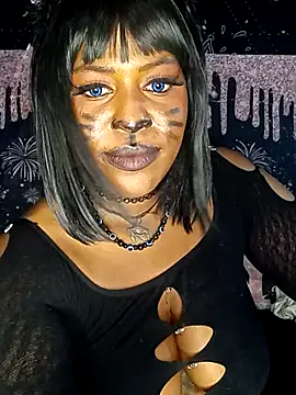 AmazonianMistress live sex cam