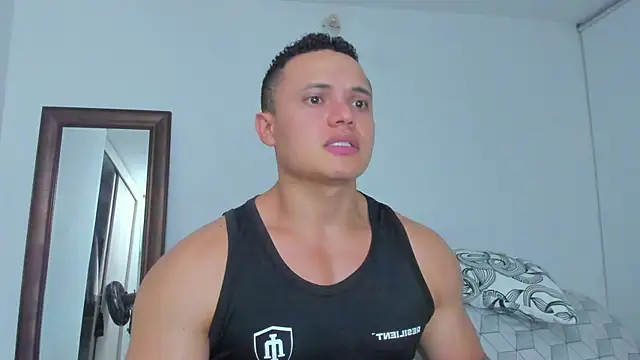 KingLevi01 live cam on StripChat