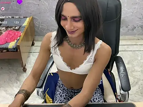 LuvLayla live sex cam