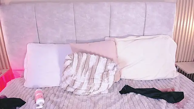 Stardoll1_ live cam on StripChat