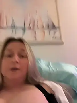 Vivian_MayXxX live cam on StripChat