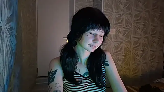 SixWinged7 live cam on StripChat