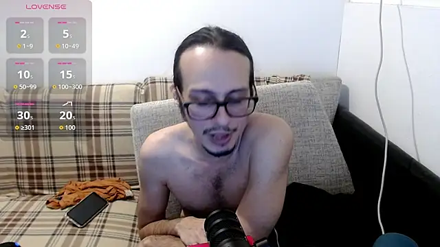 cholitohermoso live cam on StripChat