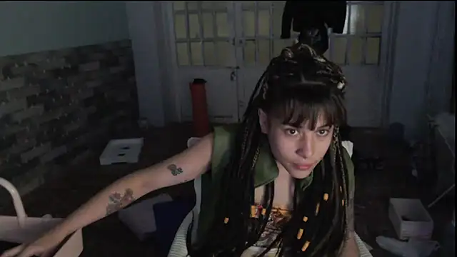 Hellen_dumont live cam on StripChat