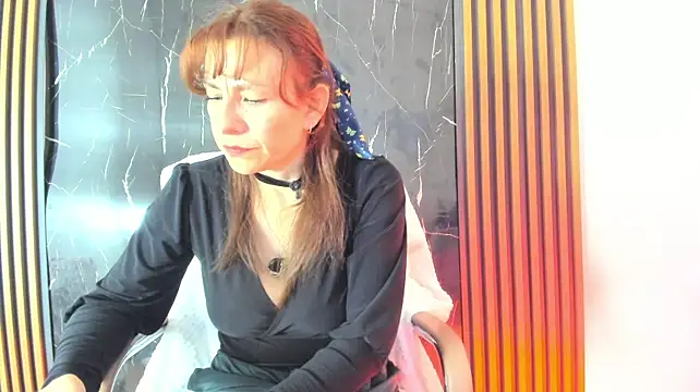 ivi_queen live cam on StripChat