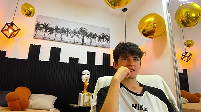 trevor_mob live cam on StripChat