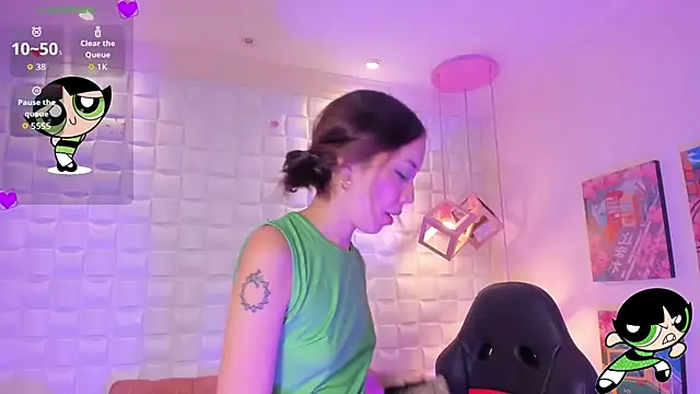 HarperrWest live cam on StripChat