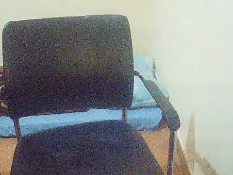 Ambermilky live cam on StripChat