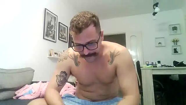yanick931 live sex cam