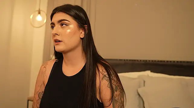 IrisBaker live cam on StripChat