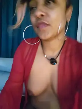 Indianbrownie live cam on StripChat