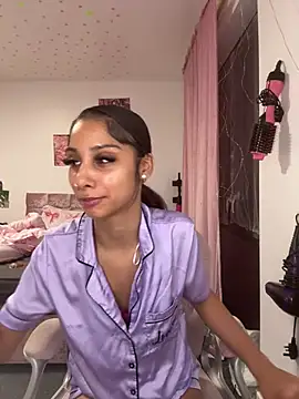 destinyandlove live cam on StripChat