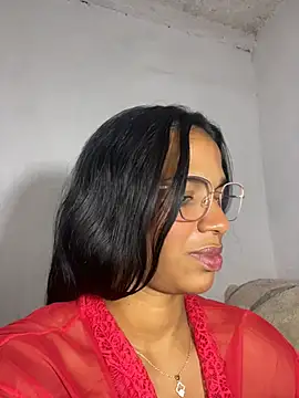 FlorSalvaje_ live cam on StripChat