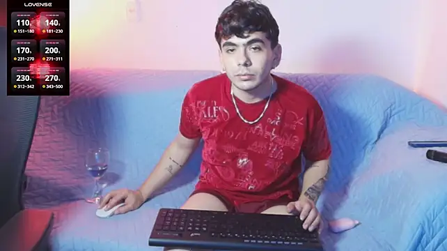 adonisZafiro live cam on StripChat