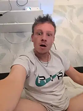 IronStalemate live cam on StripChat