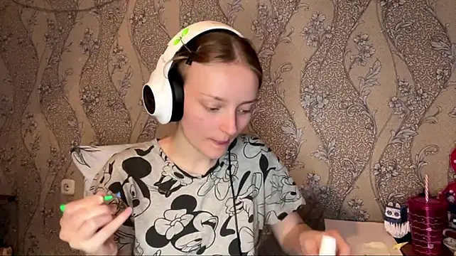 EmyMiu live cam on StripChat