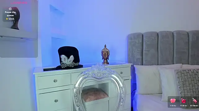Victoria_bellamont live cam on StripChat