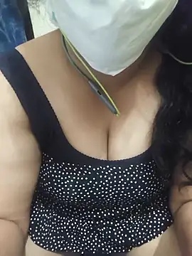 Princyaishu live cam on StripChat