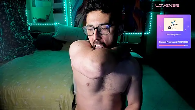 irokdan891 live cam on StripChat