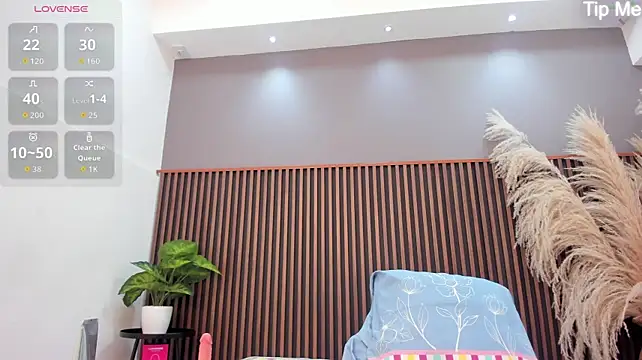 SweettCandyy_ live cam on StripChat