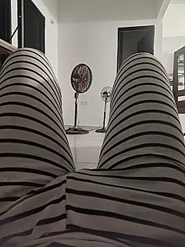 Lanna_big33 live sex cam