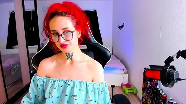 your_tora live cam on StripChat