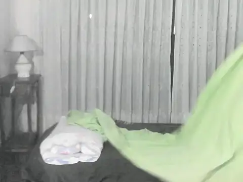 OreCam live cam on StripChat