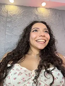 Mia_honey3