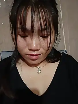 lylaanhmin live cam on StripChat