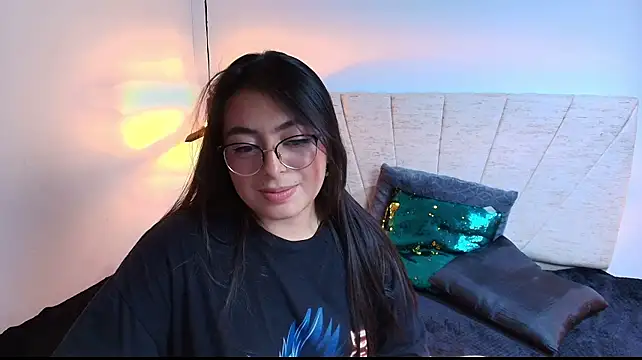 MiaWils_ live cam on StripChat