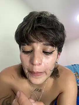 DayanaDG live cam on StripChat