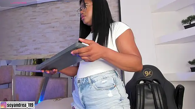juliana_smithh live sex cam