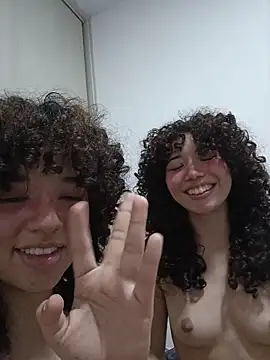 Cutecurly live sex cam