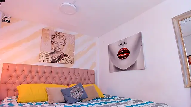 Zaira_sofiaa live sex cam