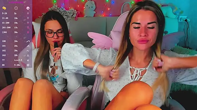 hotty_girls_here live sex cam