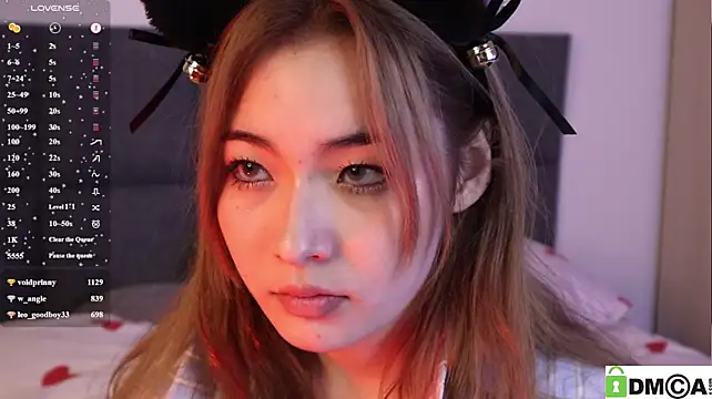 Noiry_Vuvez live cam on StripChat