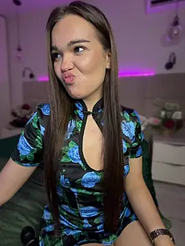 BabyShy- live cam on StripChat