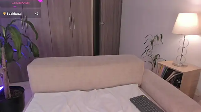 Holly_velvett live cam on StripChat