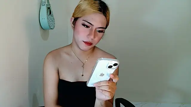 zaixieeeee live cam on StripChat