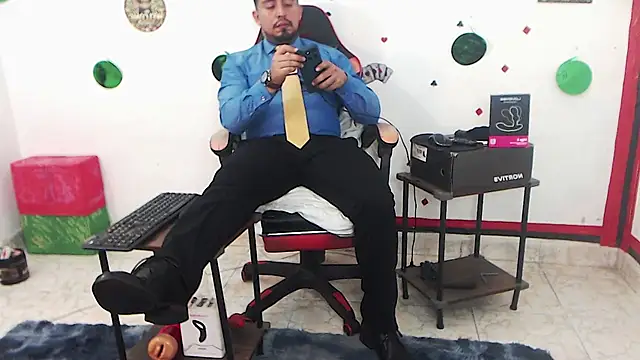 KalethBigDick live cam on StripChat
