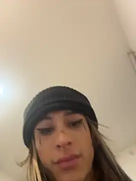 stormytt_ live cam on StripChat